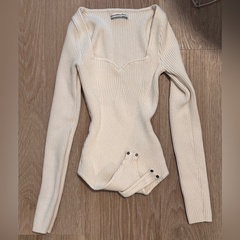 Abercrombie sweetheart sweater bodysuit
